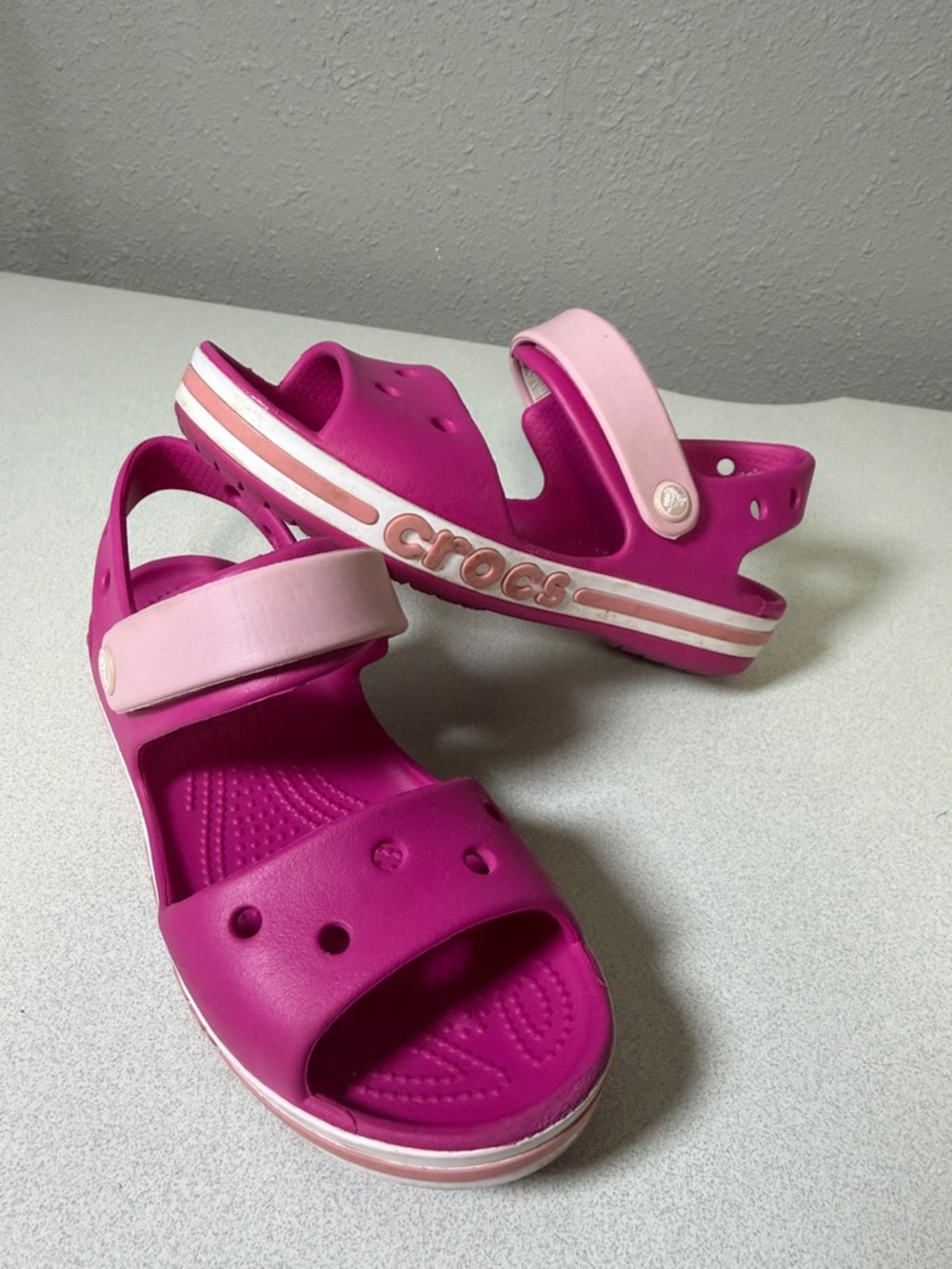 CROCS Kids Hot Pink Sandals with Light Pink Strap - Picture 3 of 7